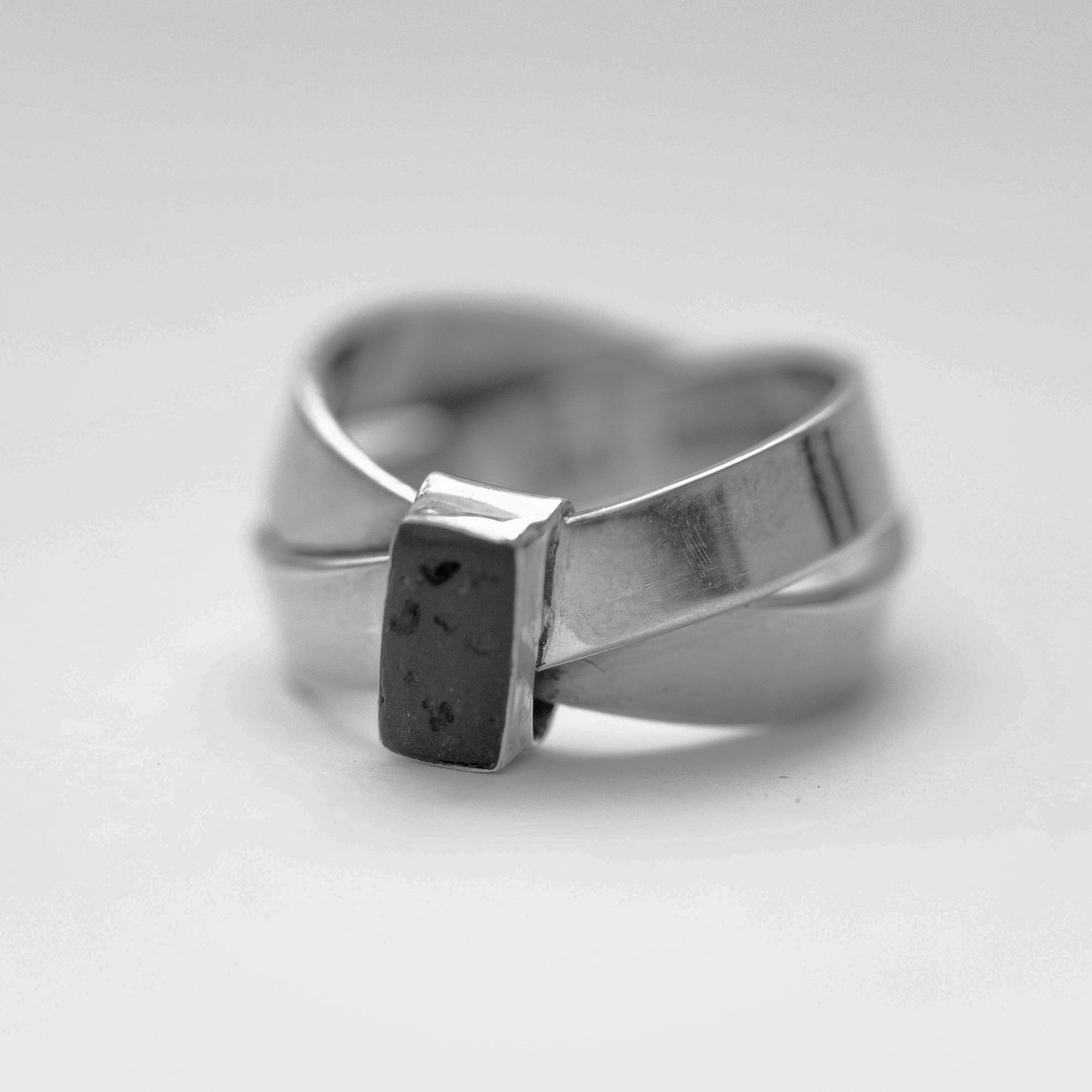 Kaldera Atelier Bhu Ring in 925 Sterling Silver and Mount Agung Lava Stone.