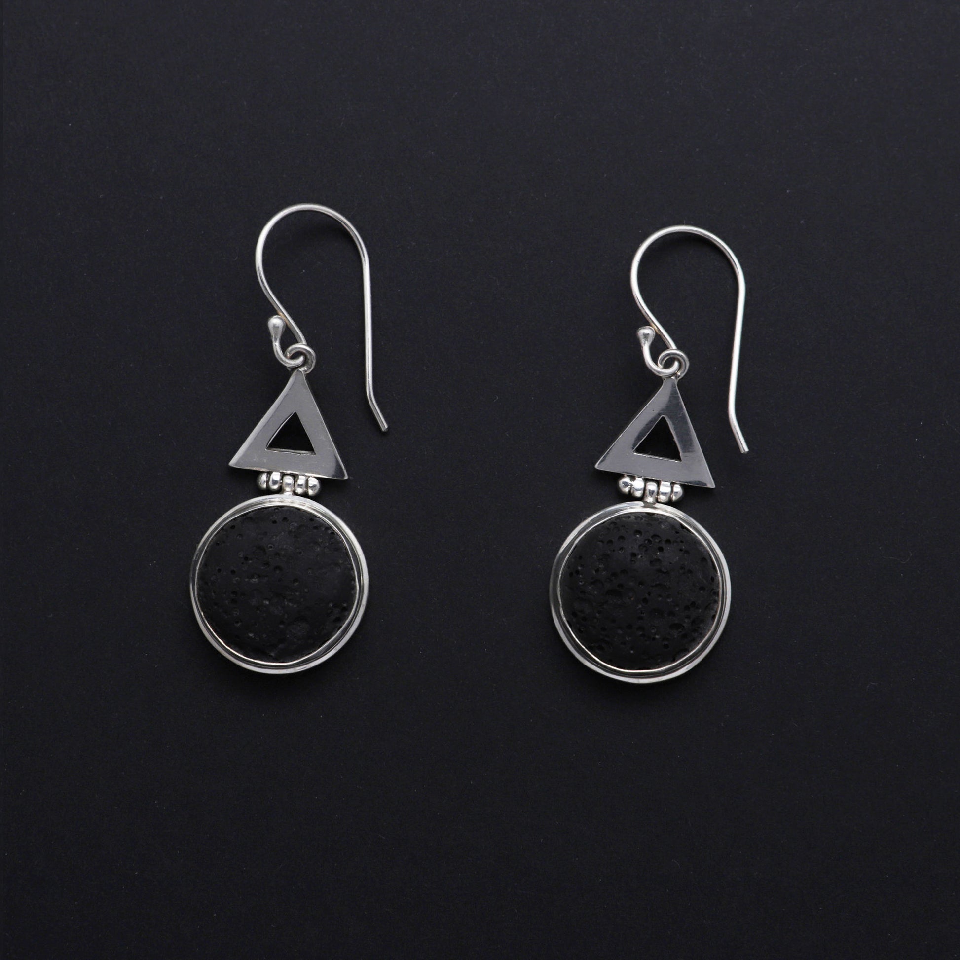 Kaldera Atelier Echo & Echo, rond Earrings in 925 Sterling Silver and Mount Agung Lava Stone.  